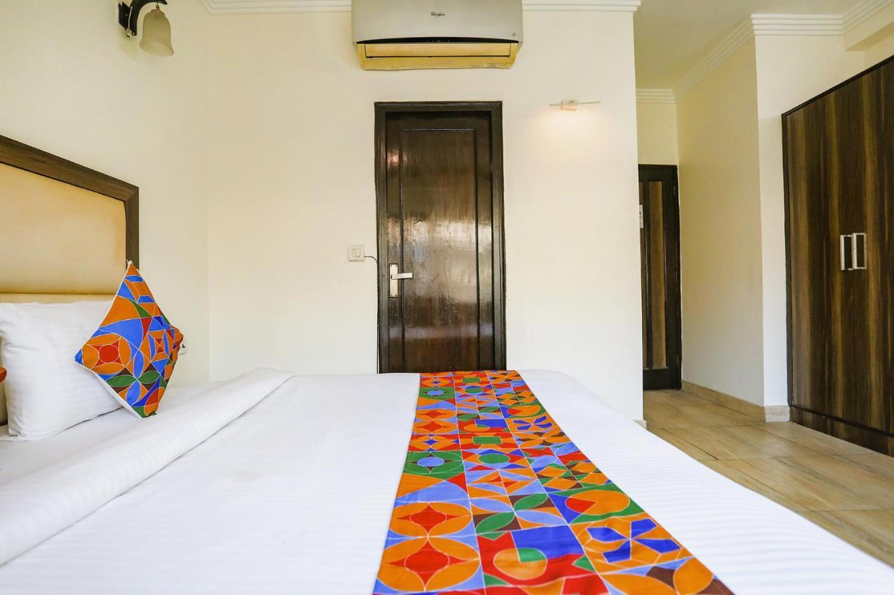 Fabhotel Jpm The Grand Bella - Nr Nehru Place Market New Delhi Exterior photo